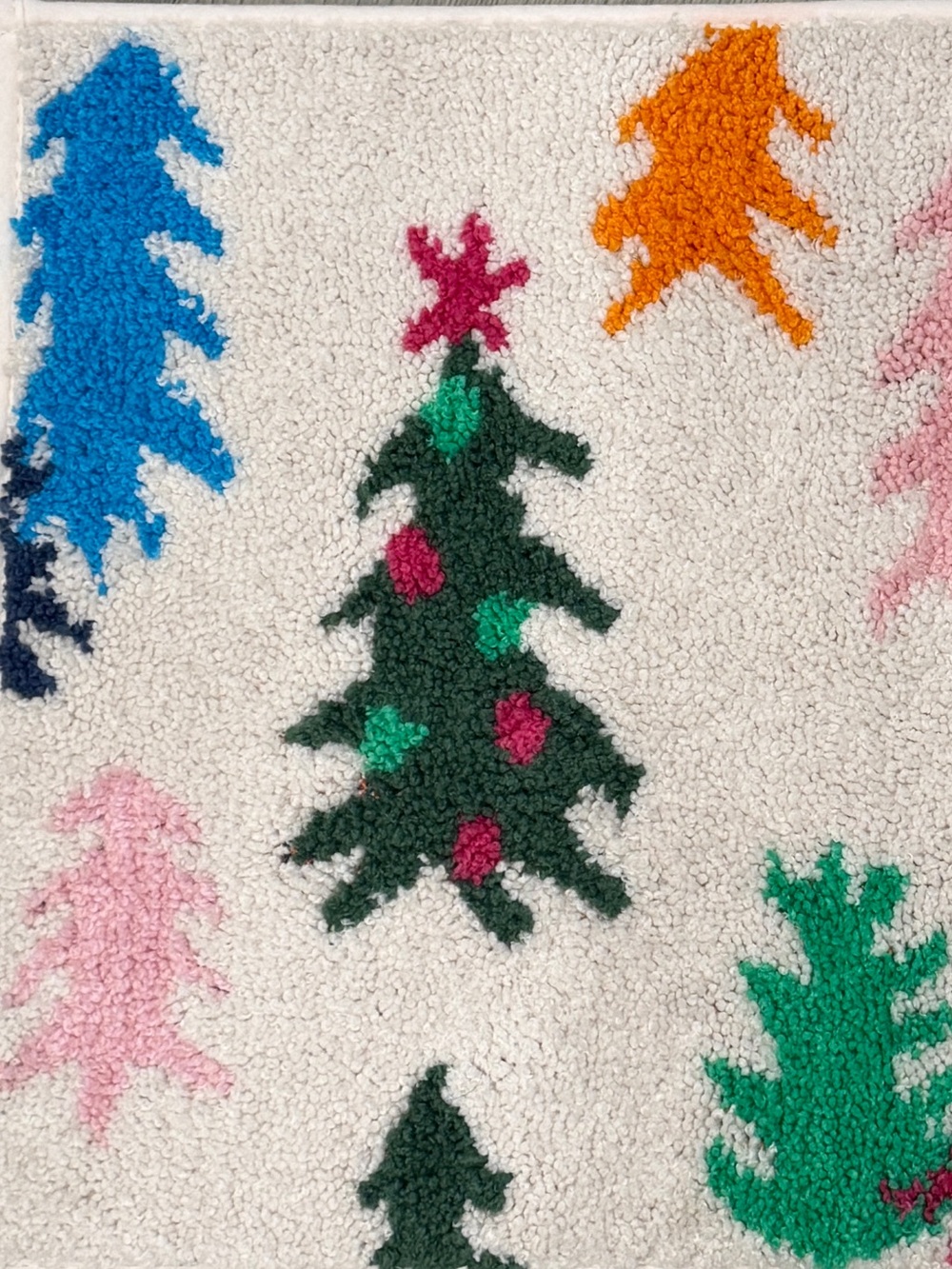Wondershop at Target Non-Skid Christmas Bath Rug 17”x24”